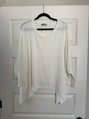 Charlotte Avery Oversize Top